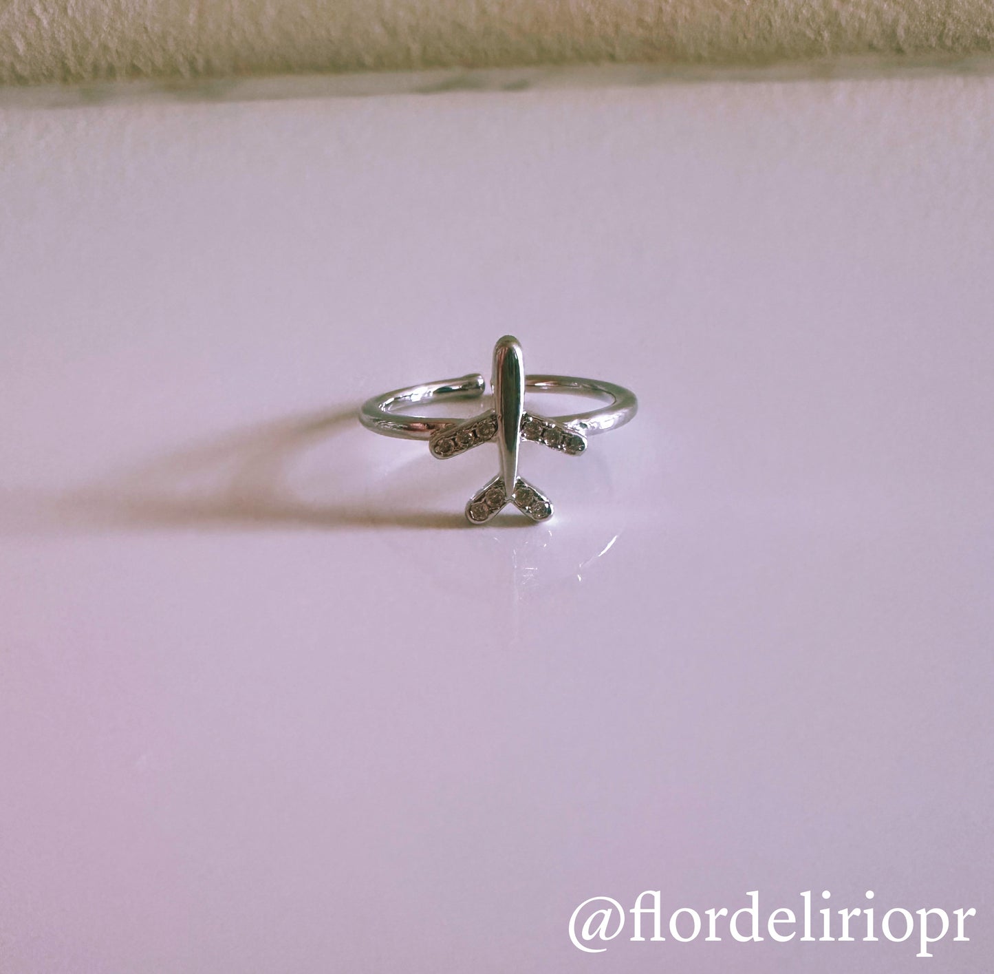 Zircons silver airplane ring