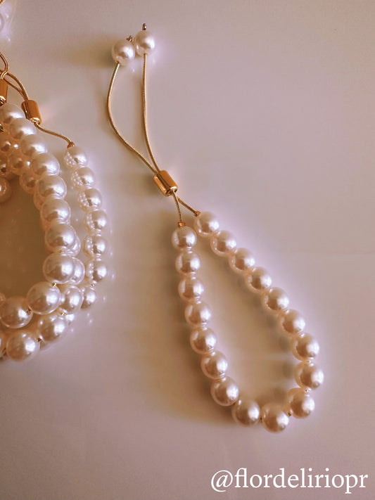 Chunky pearls bracelet