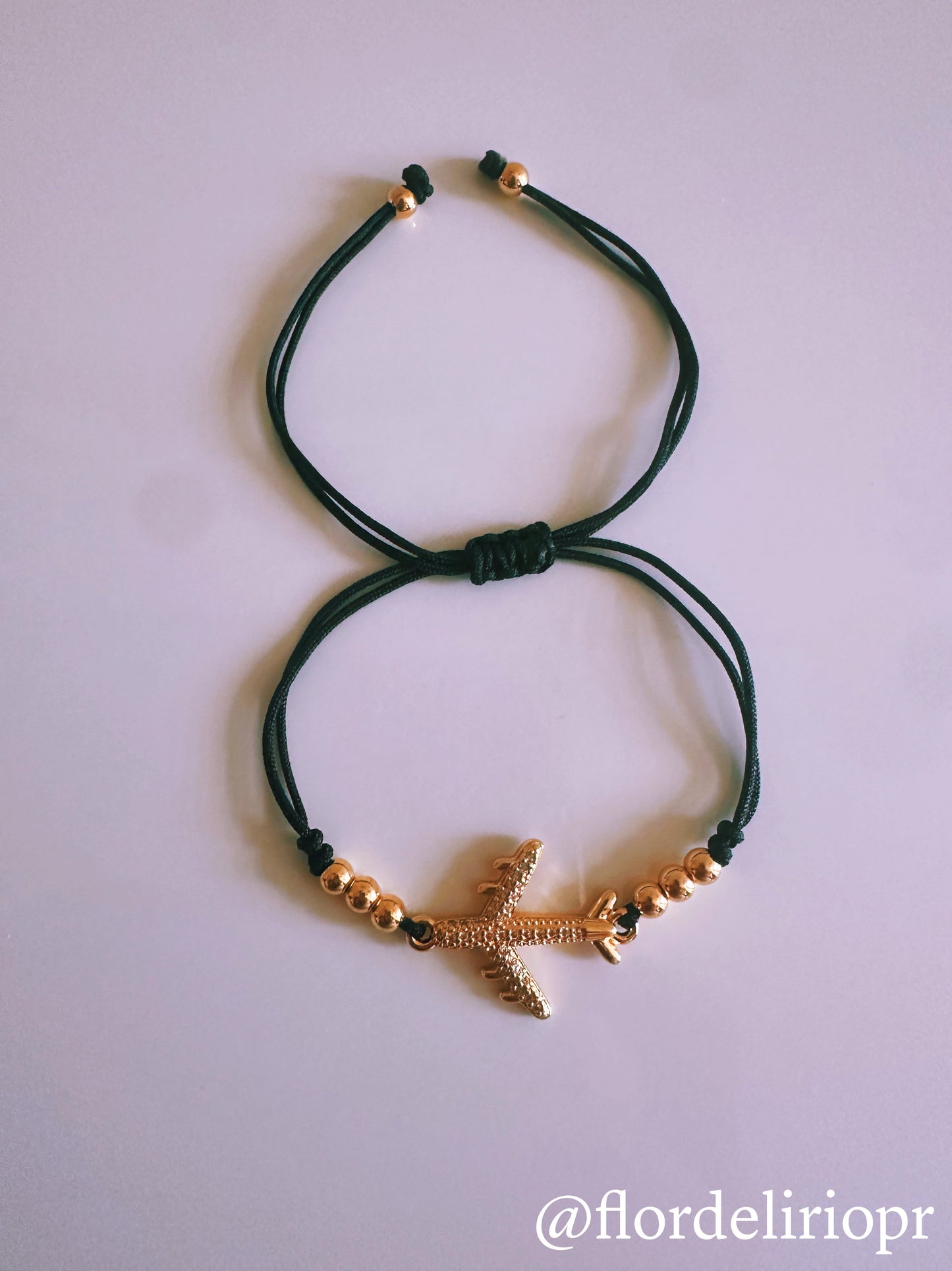 Travel lover macrame bracelet