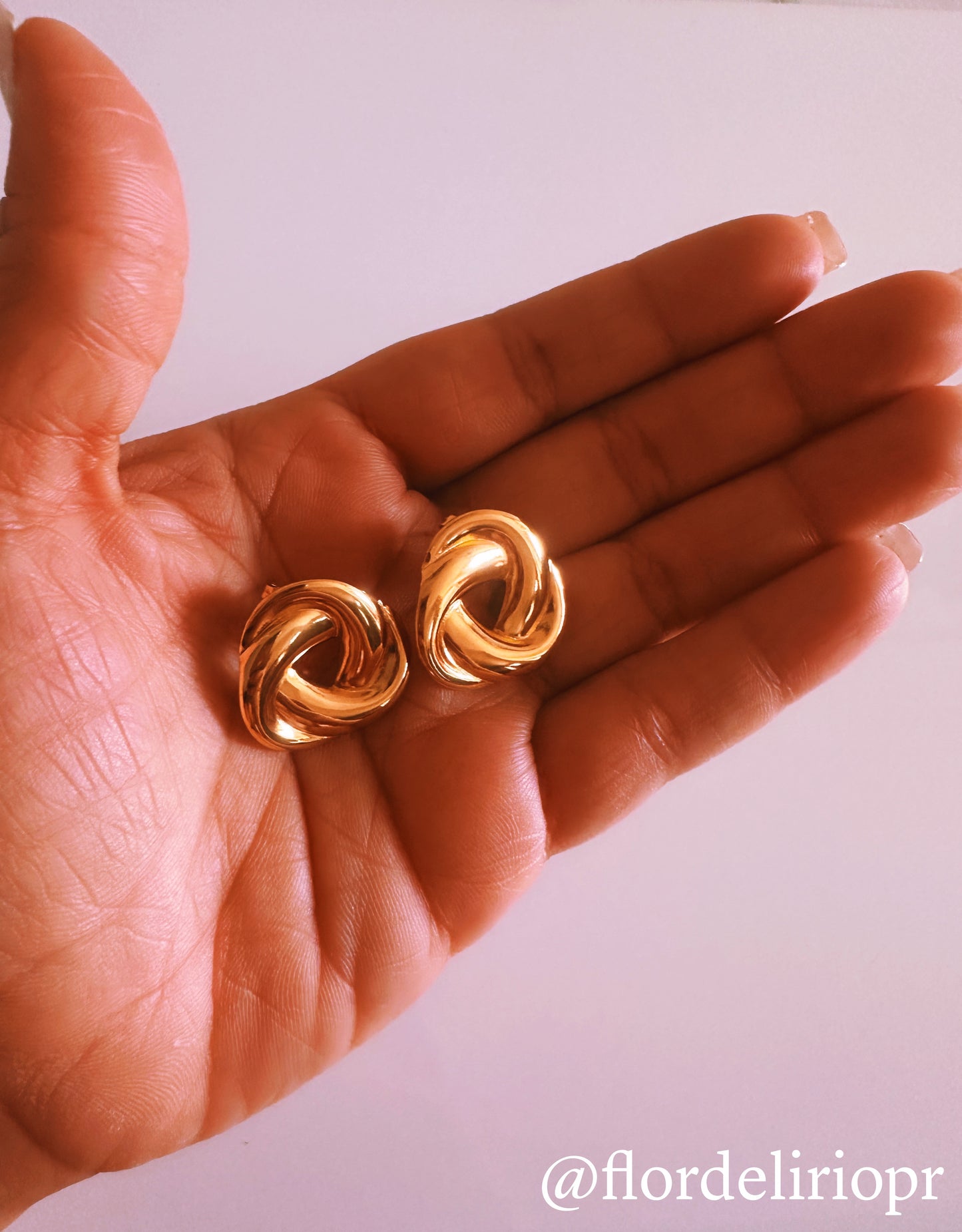 Trinity gold earrings