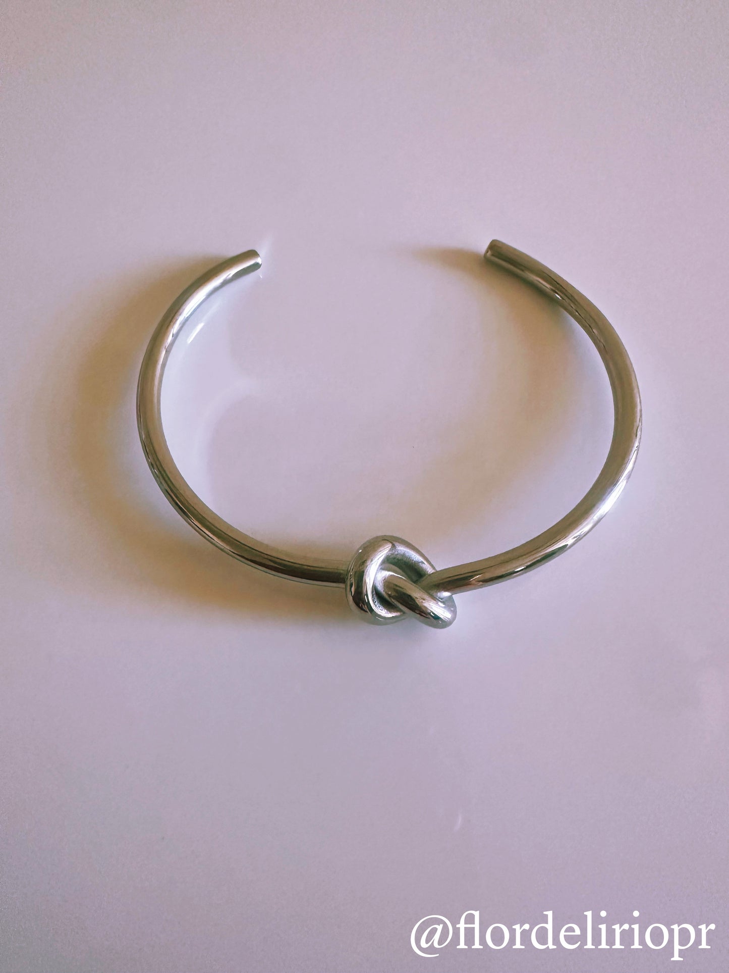Classy knot bangle