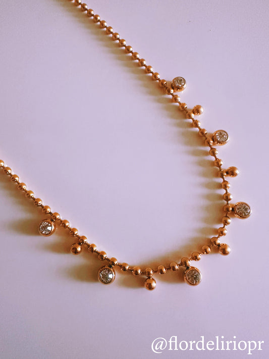 Lot of crystals necklace