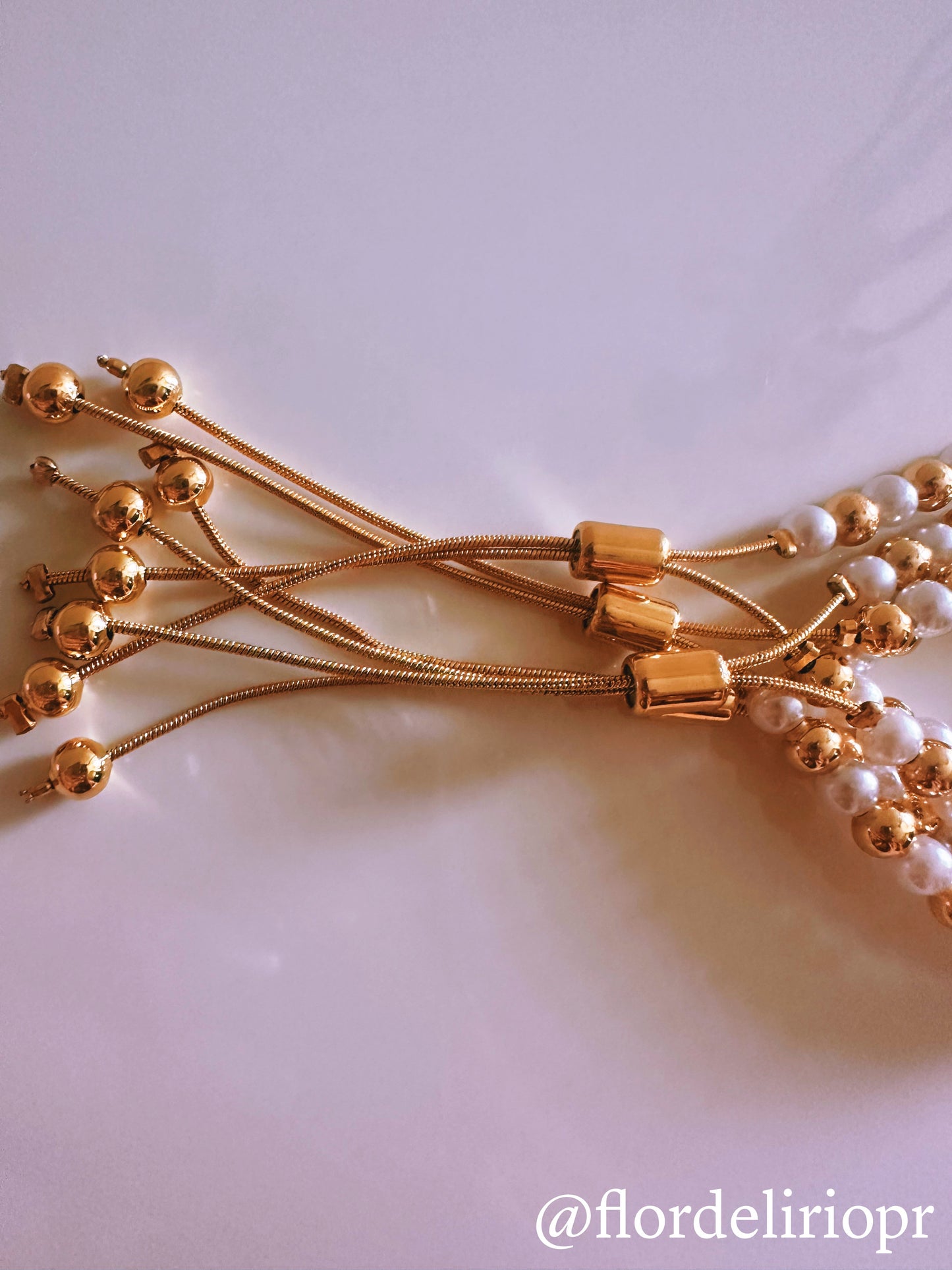 White and gold bracelet