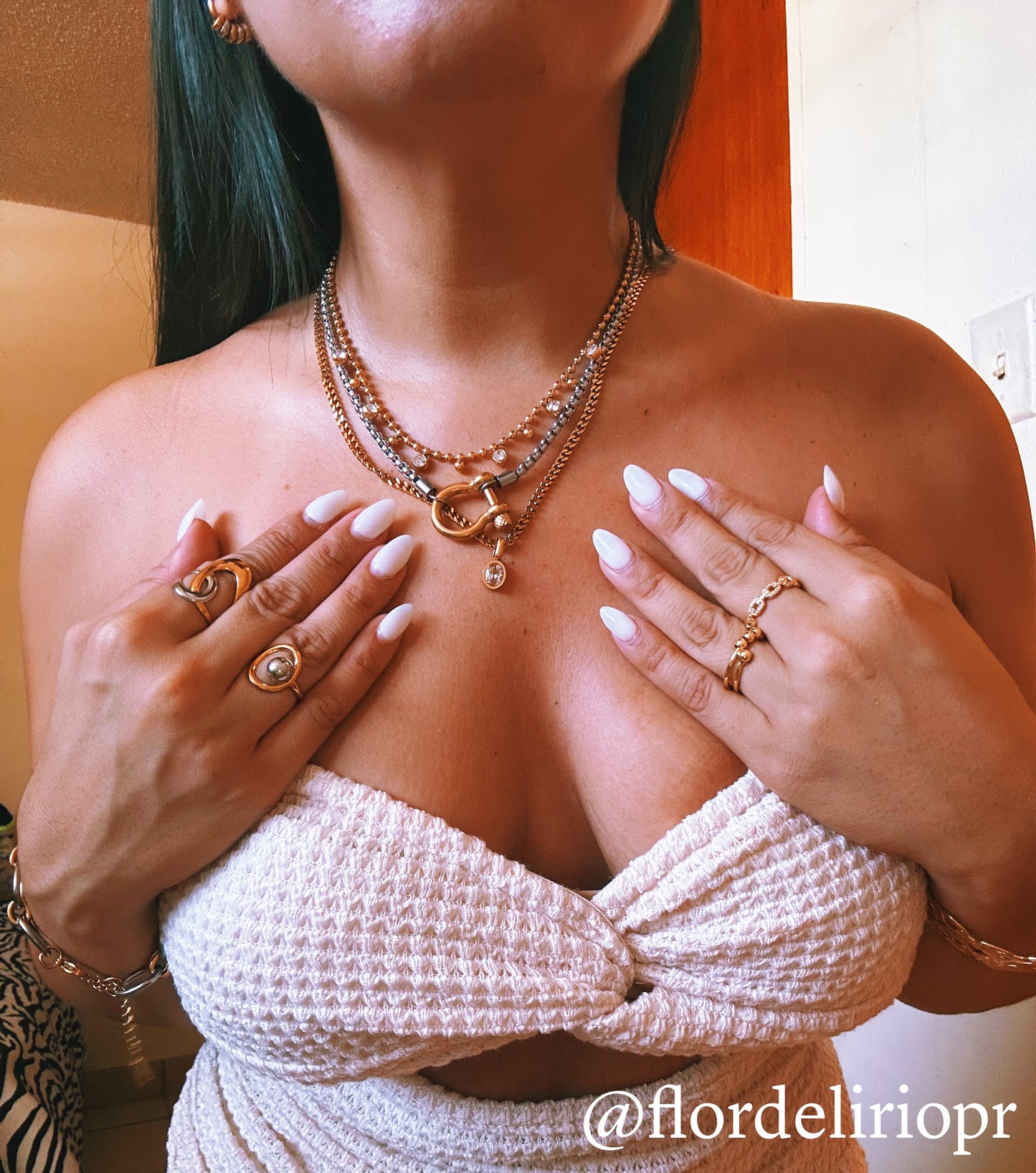 Lot of crystals necklace