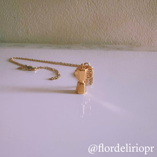 Cafetera necklace