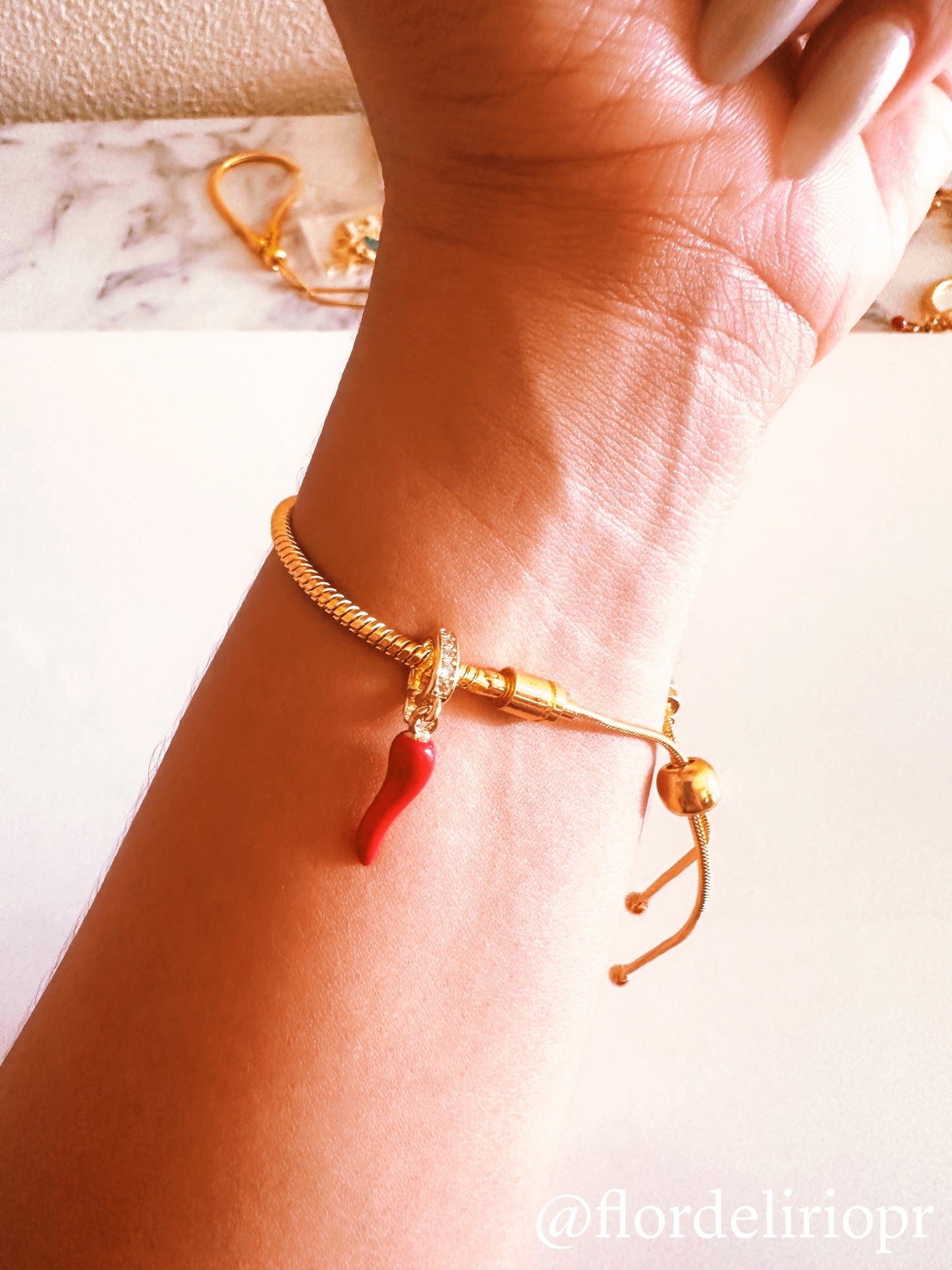 Chili bracelet