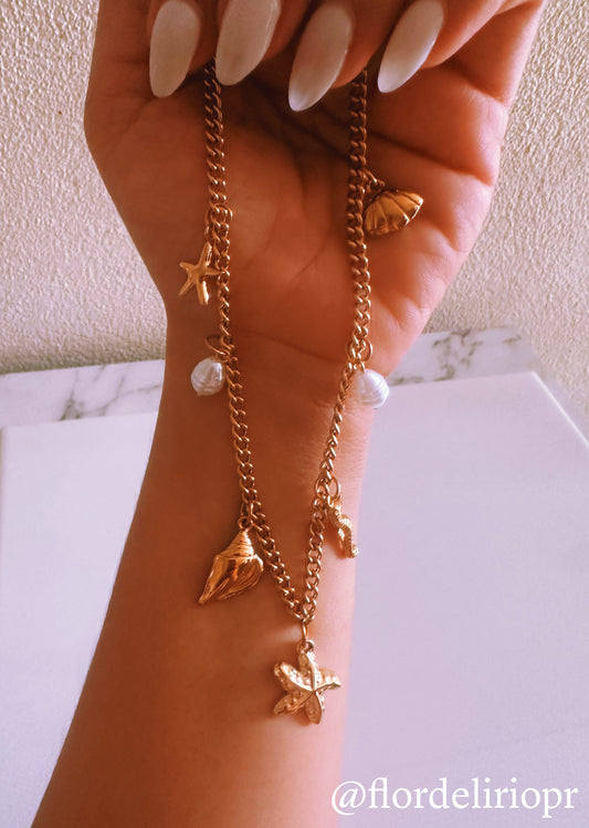 Playita necklace