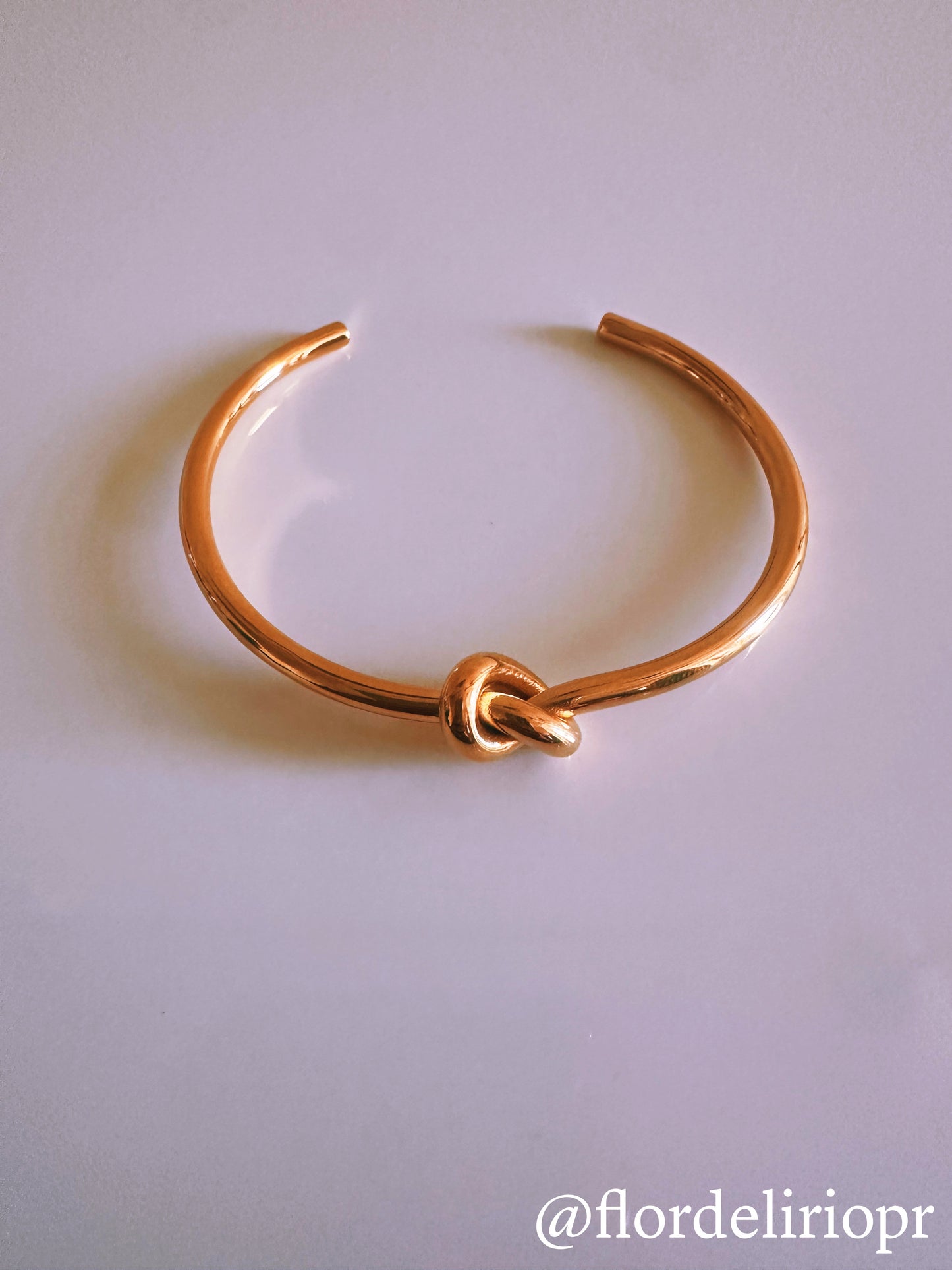 Classy knot bangle