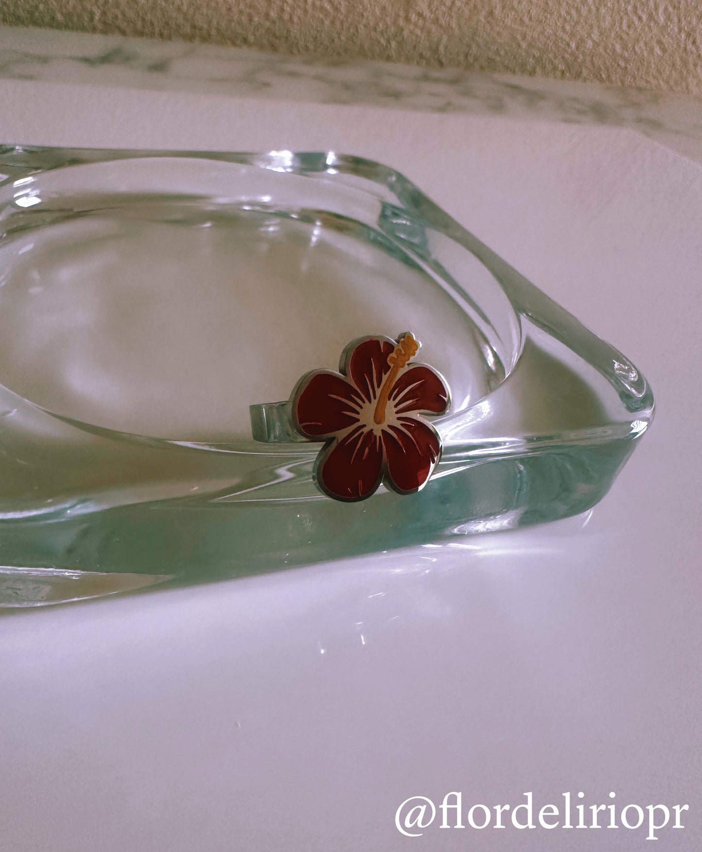 Red Flor de Maga ring