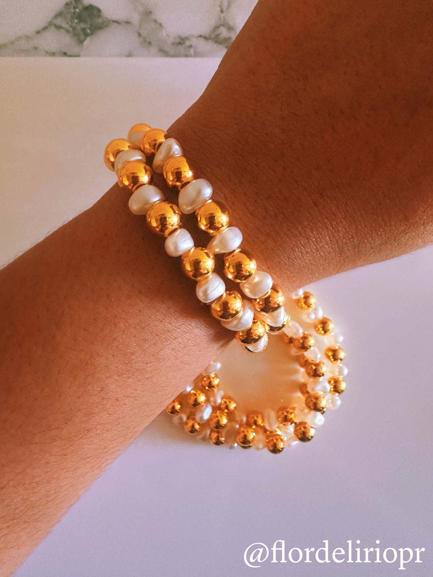 Pearls and gold obsession bracelet