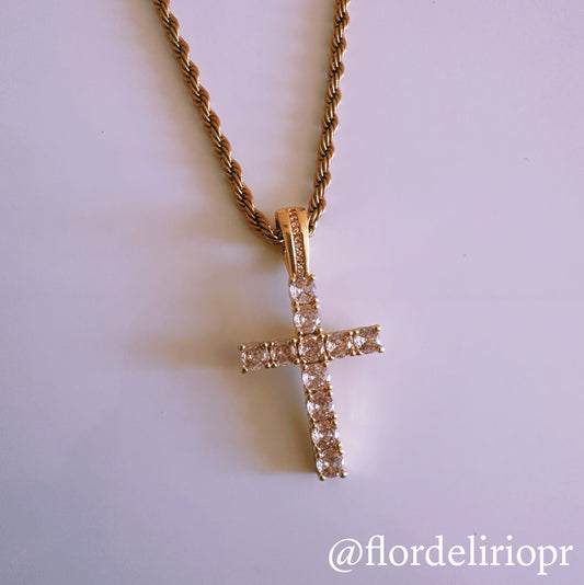 Cruz zirconia necklace
