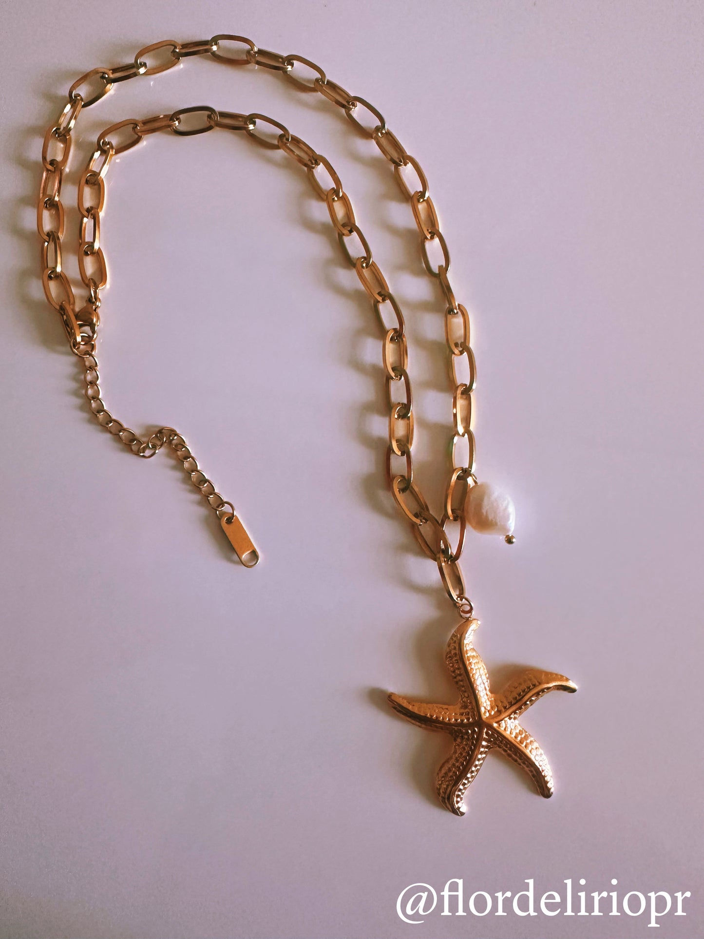 Starfish pearl necklace