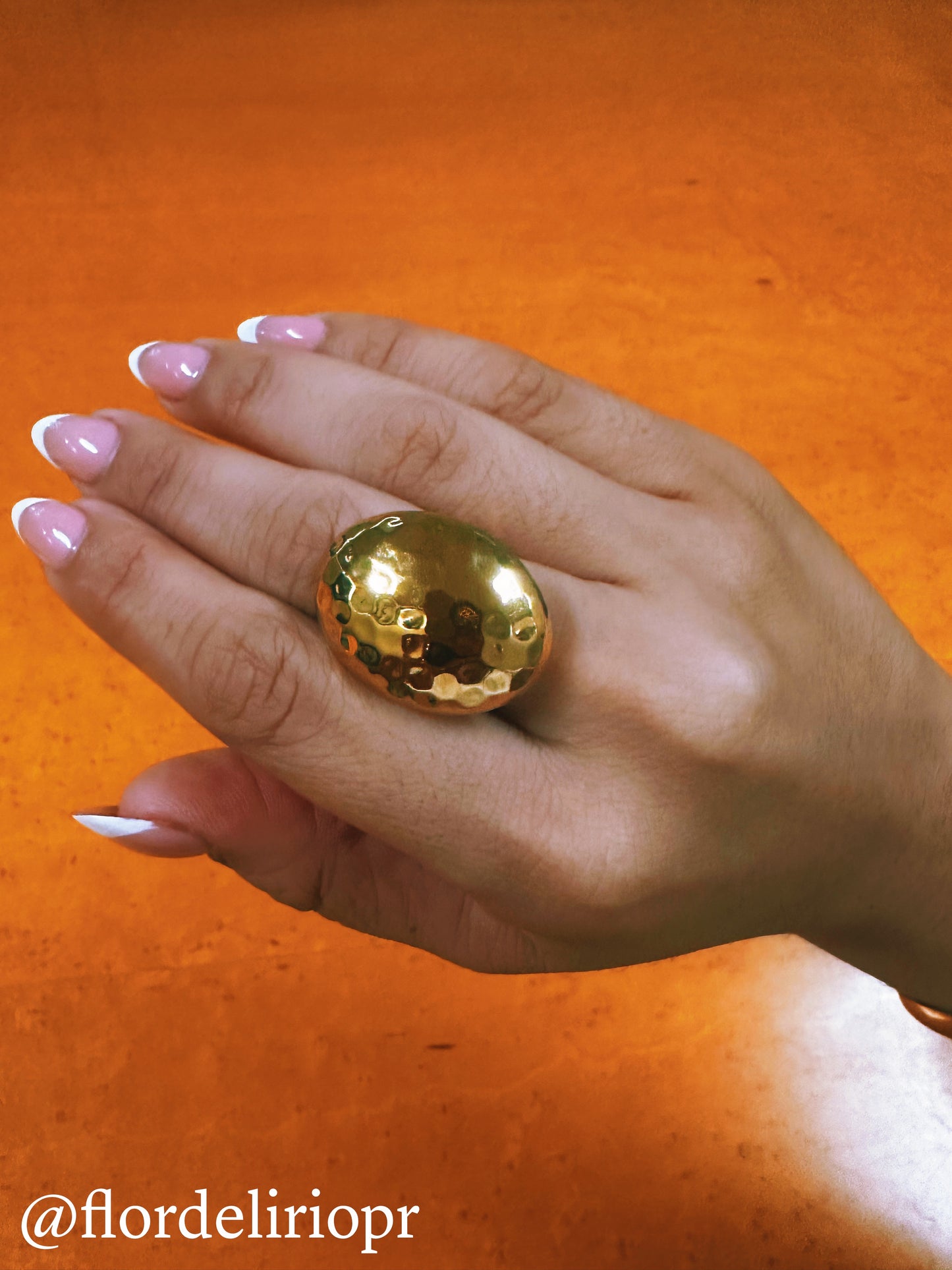 Gold oval ring
