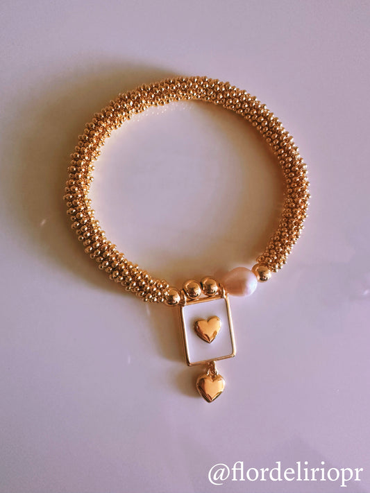 Pearl and heart gold bracelet