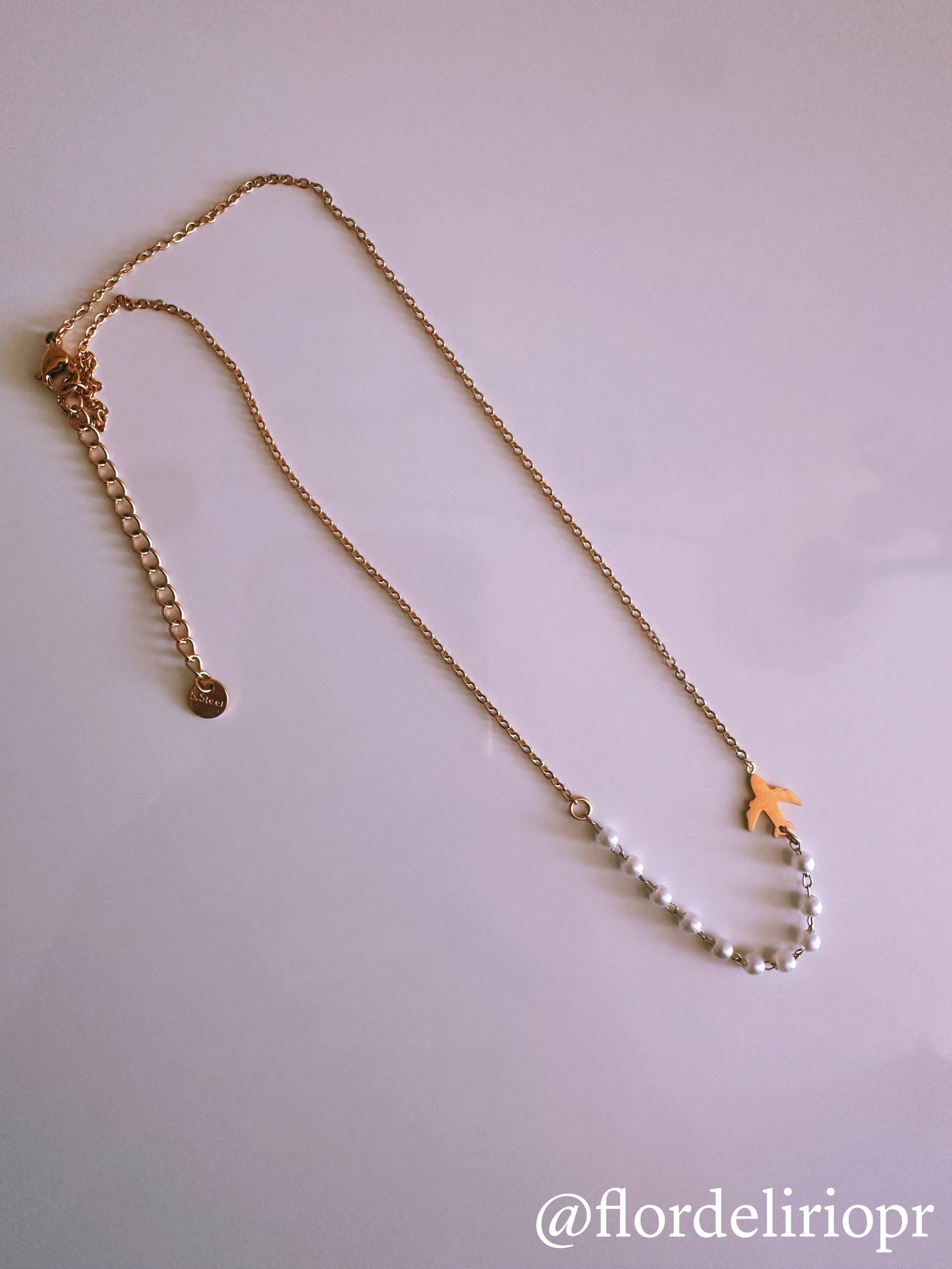 Mini pearls travel lover necklace