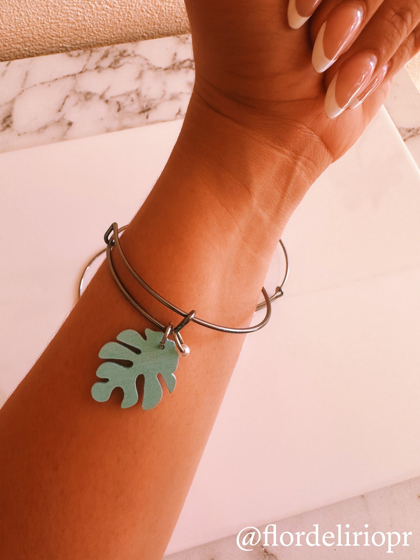 Monstera summer bangle