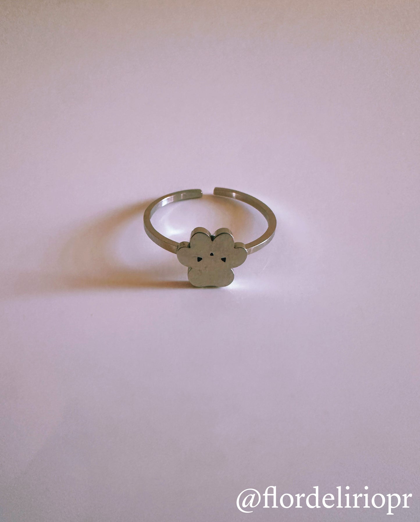 Silver bold paw ring