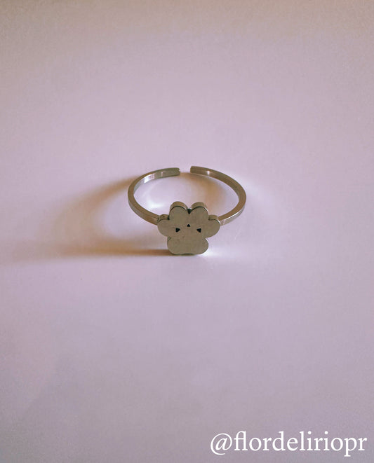 Silver bold paw ring