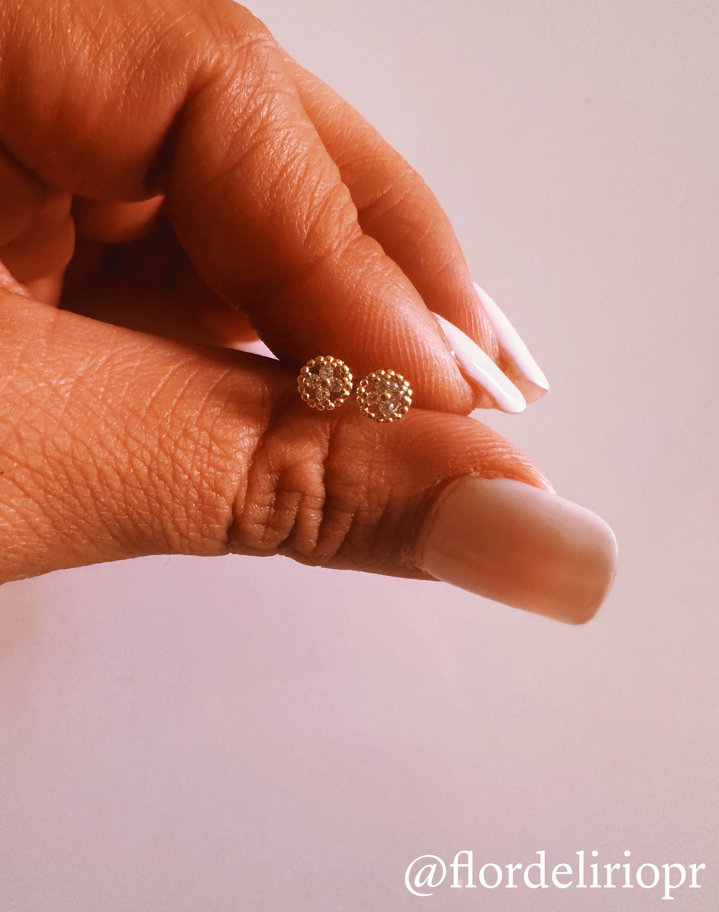 Mini flower studs
