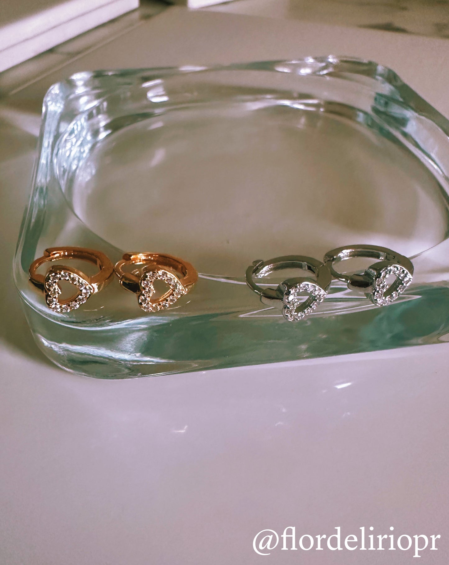 Zircons heart earrings