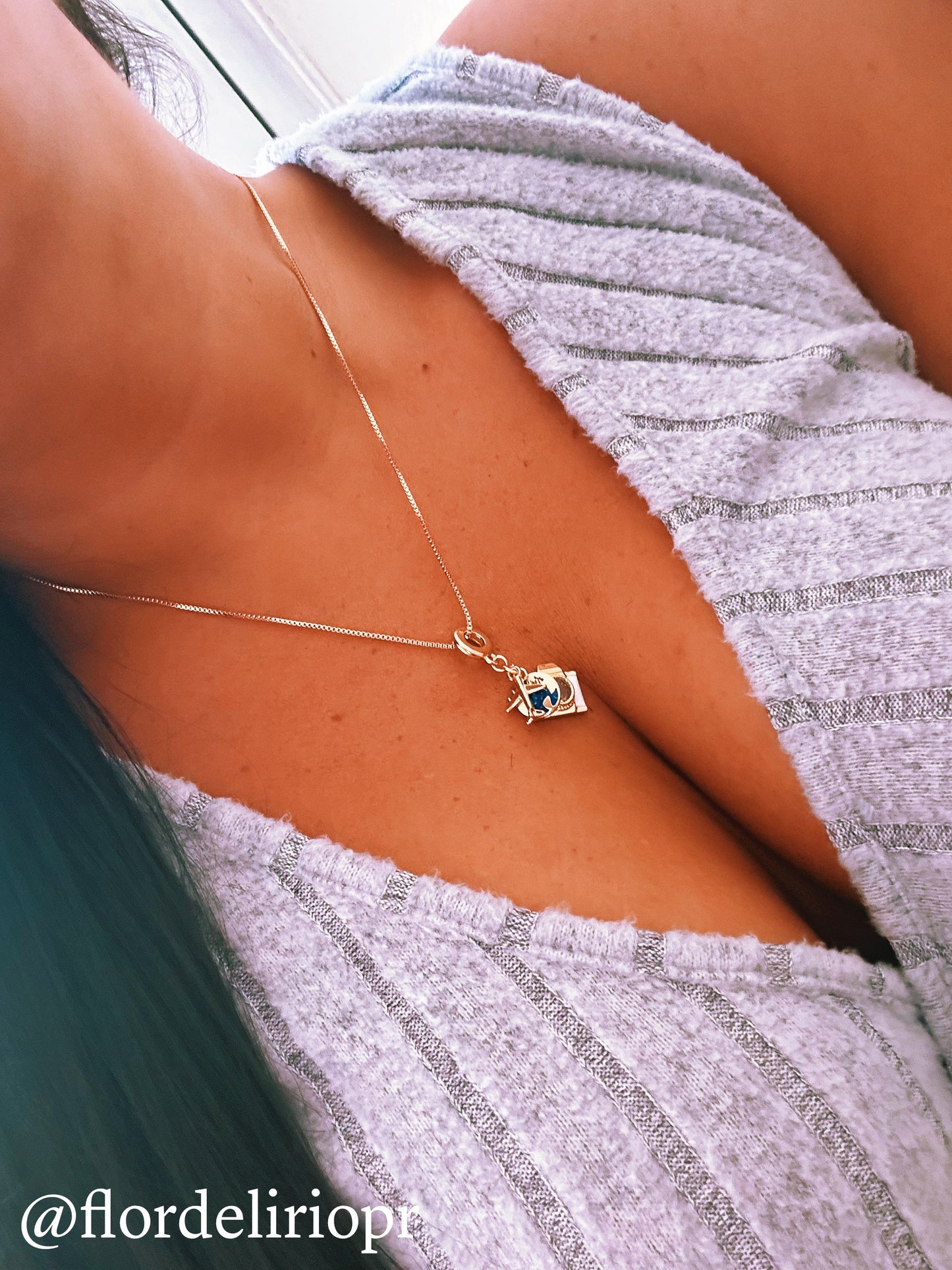 White camera travel lover necklace