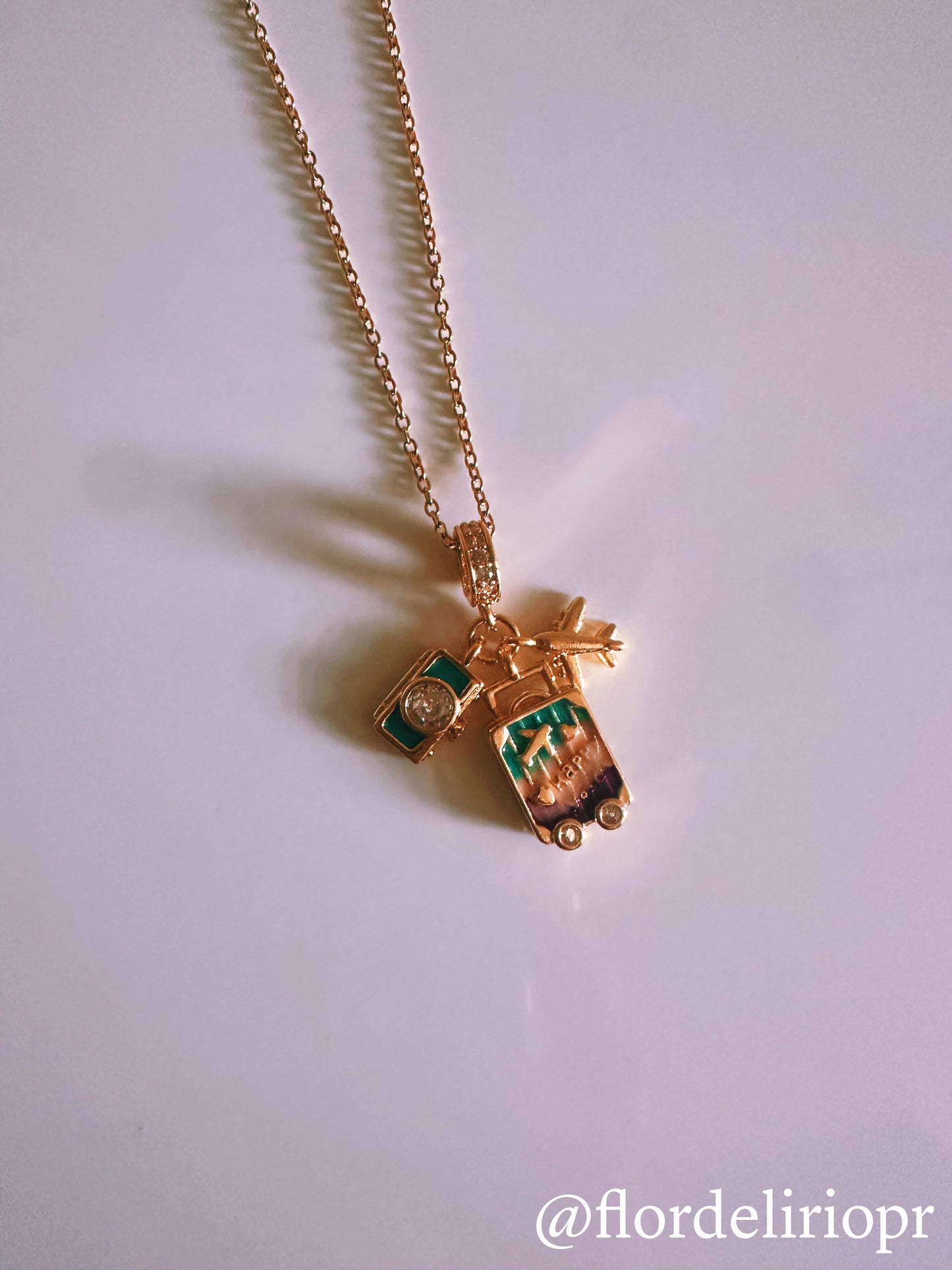 Happy travel lover gold necklace