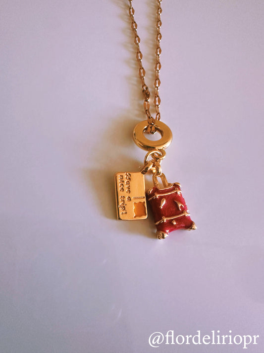 Nice trip fuschia baggage necklace