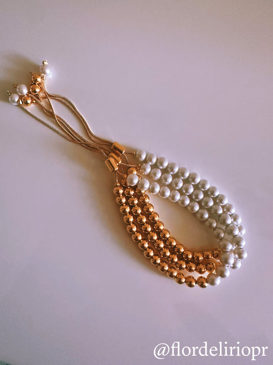 Half gold half pearls bracelet