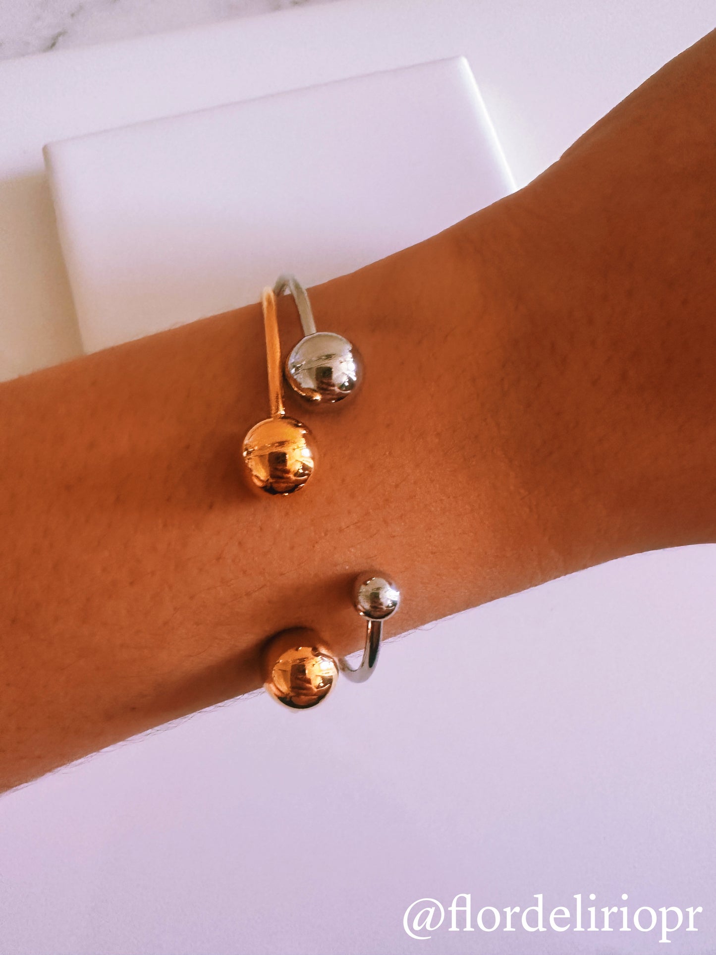 Cuff balls bangle