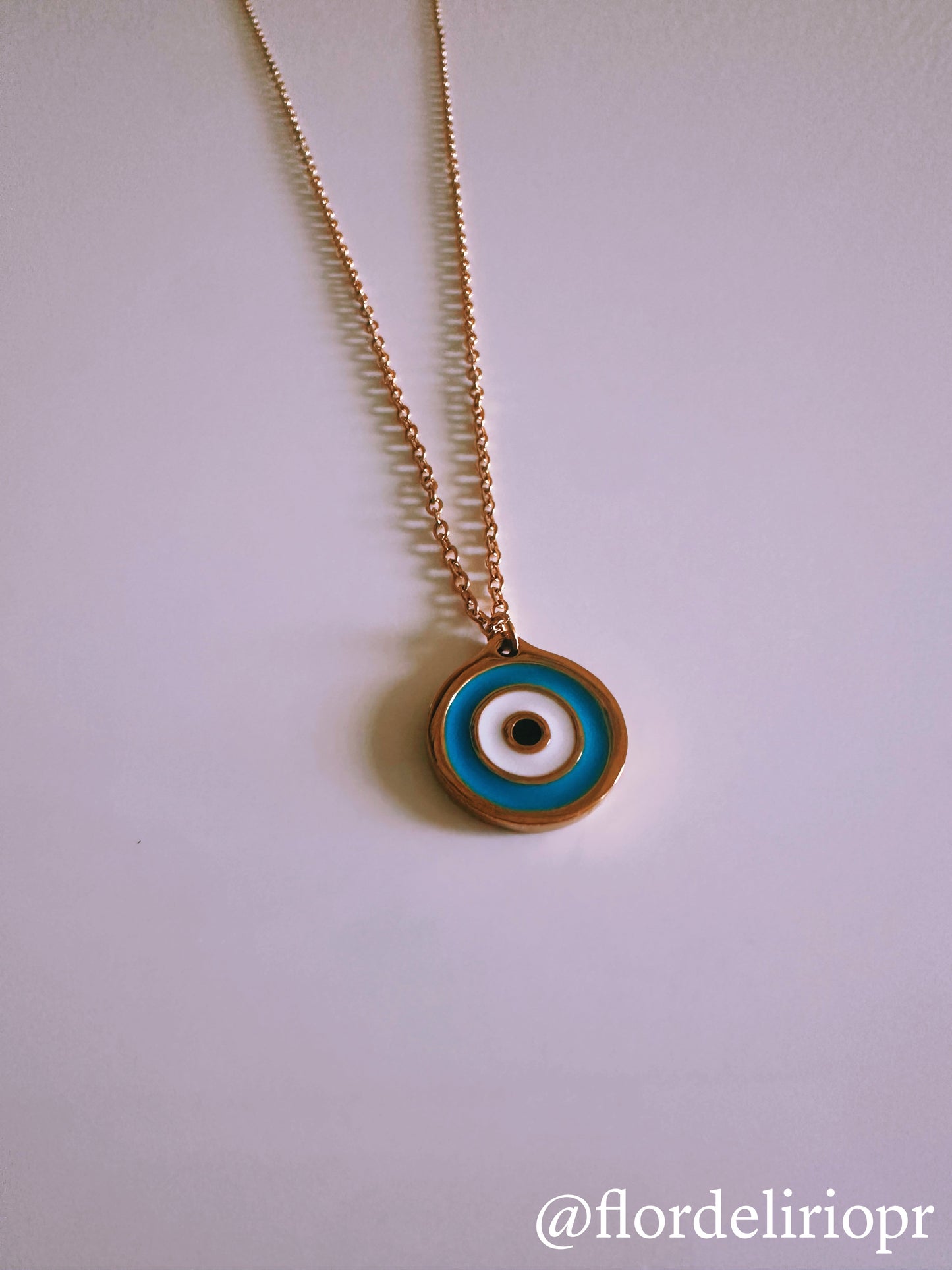 Round turkish eye necklace