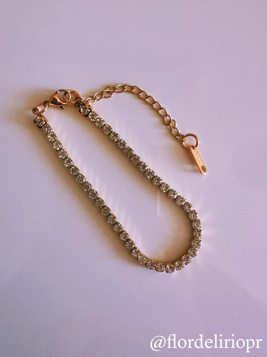 Tennis gold bracelet