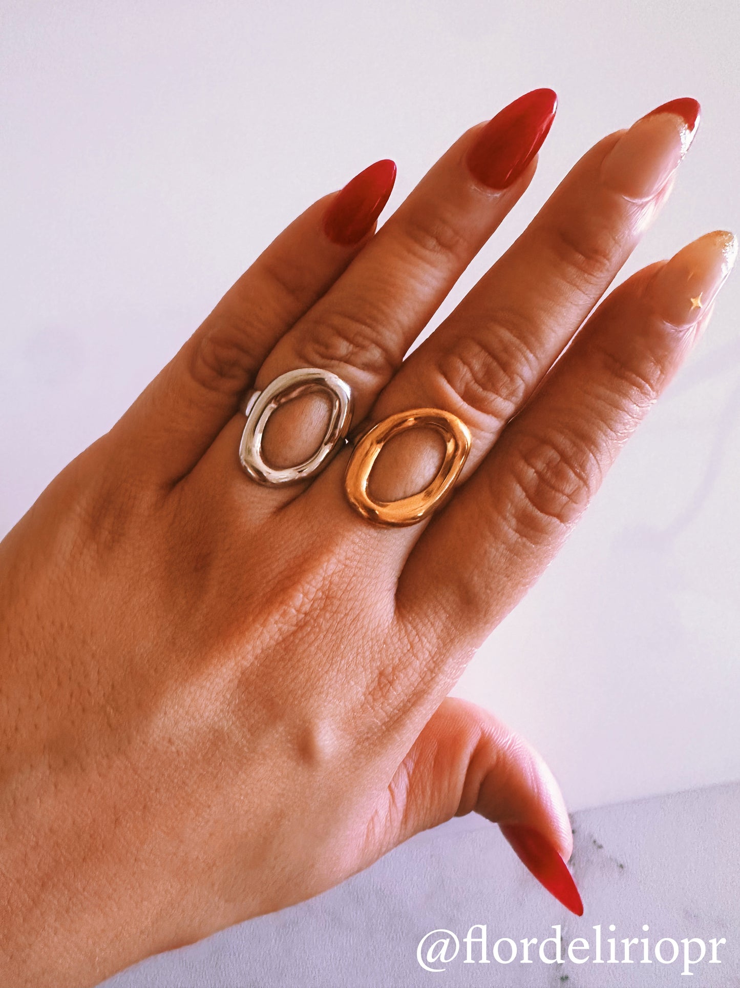 Abstract oval ring