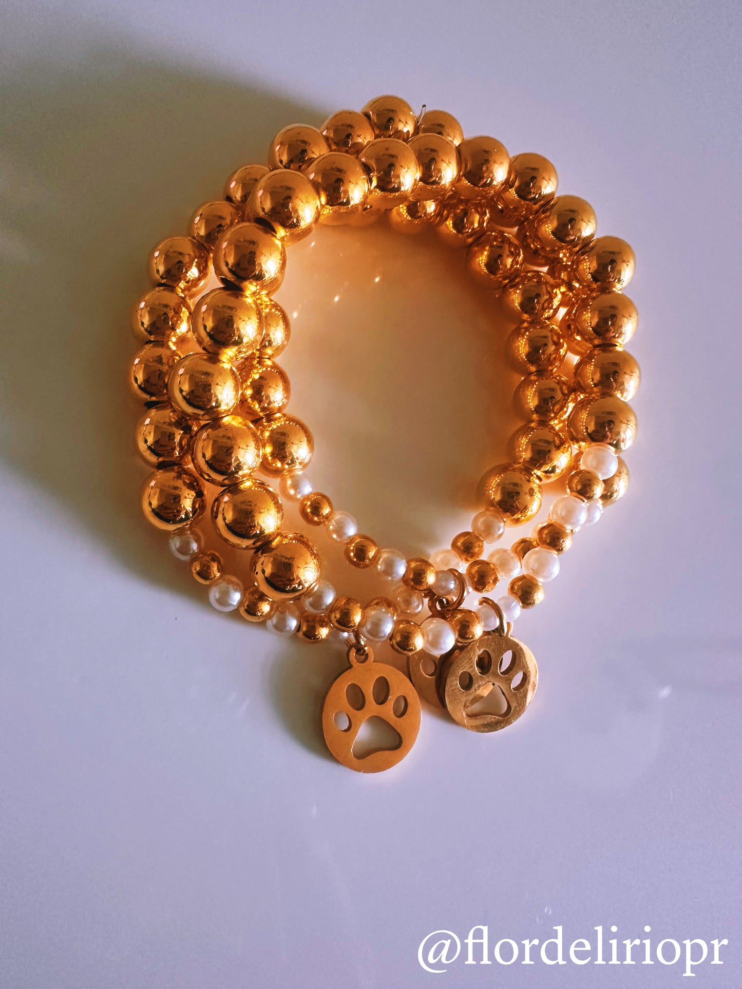 Bold gold paw bracelet
