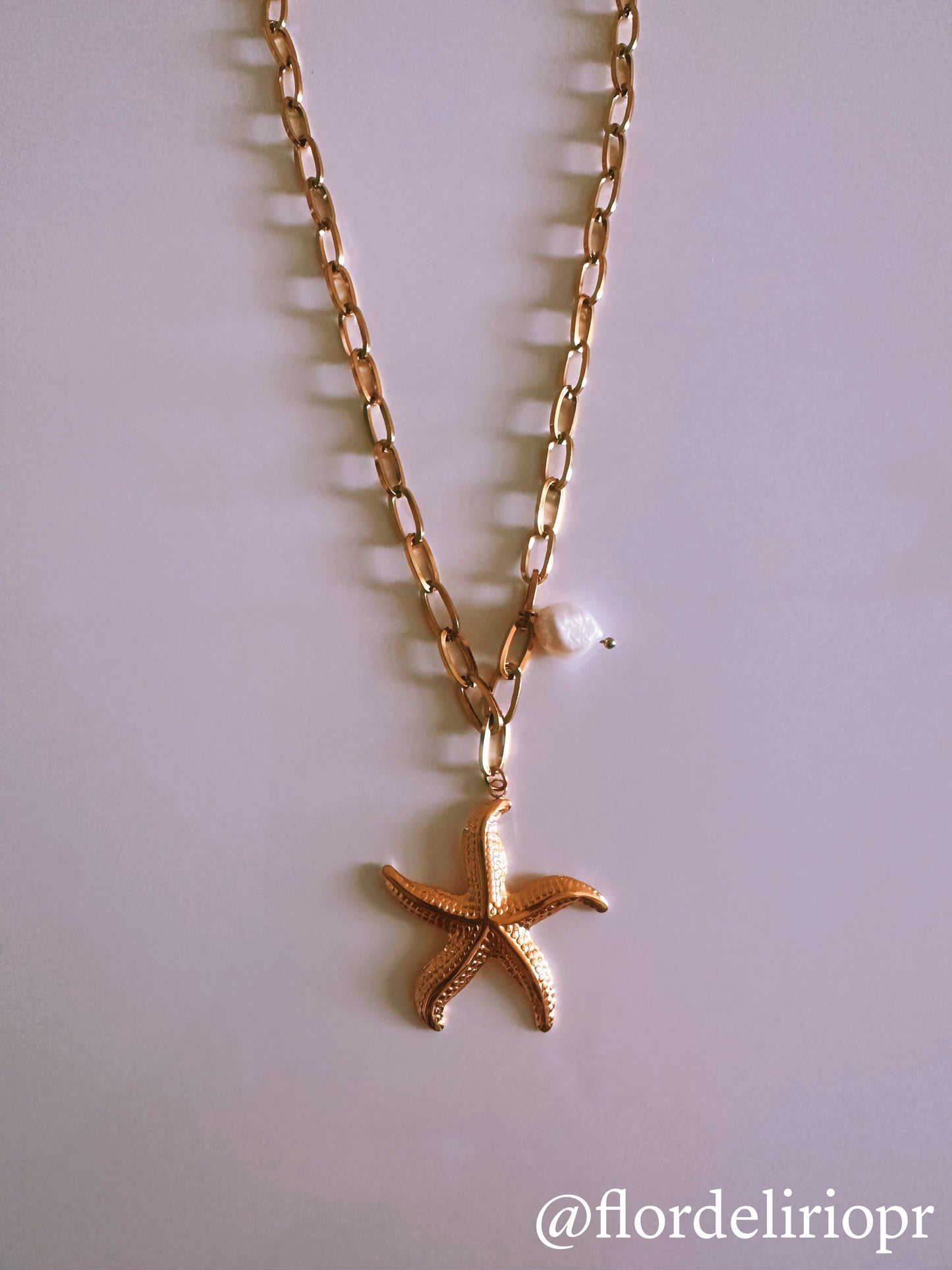 Starfish pearl necklace