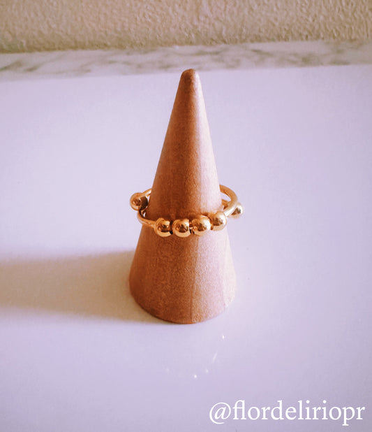 Lot of dots gold ring