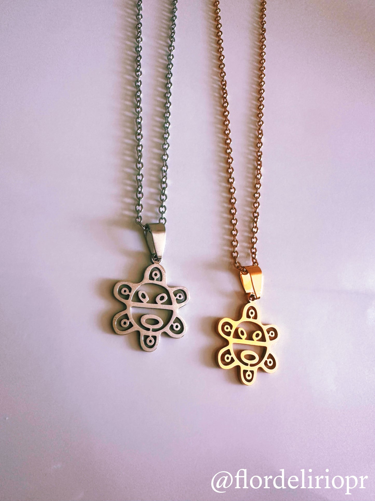 Sol taíno necklace