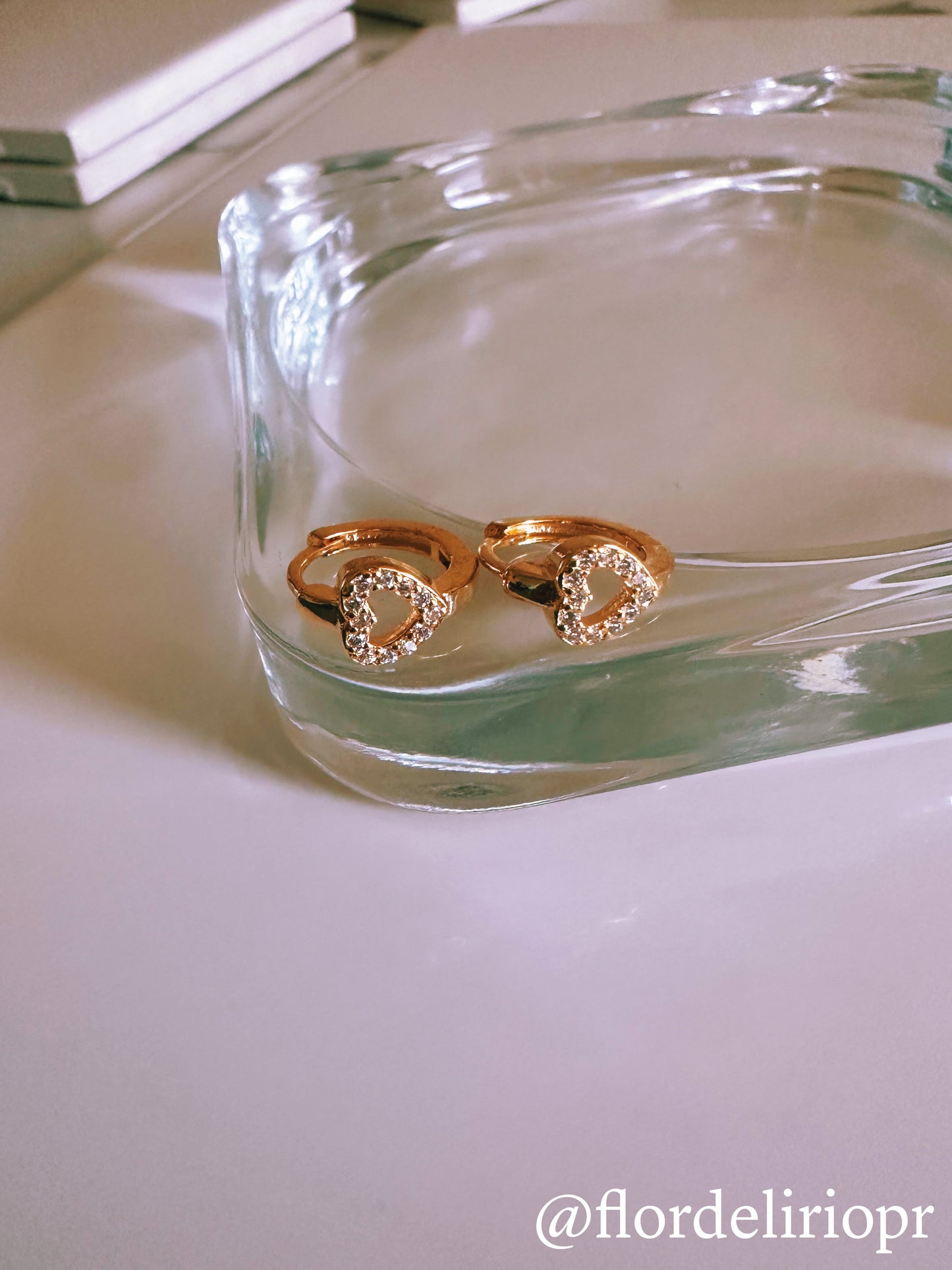 Zircons heart earrings