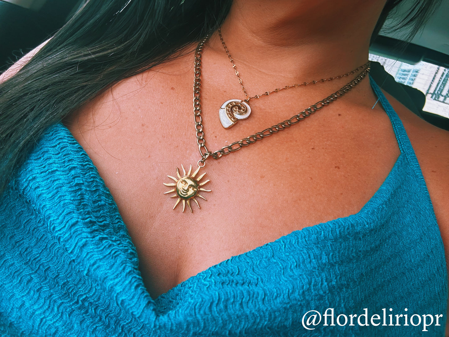 Golden conch beach necklace