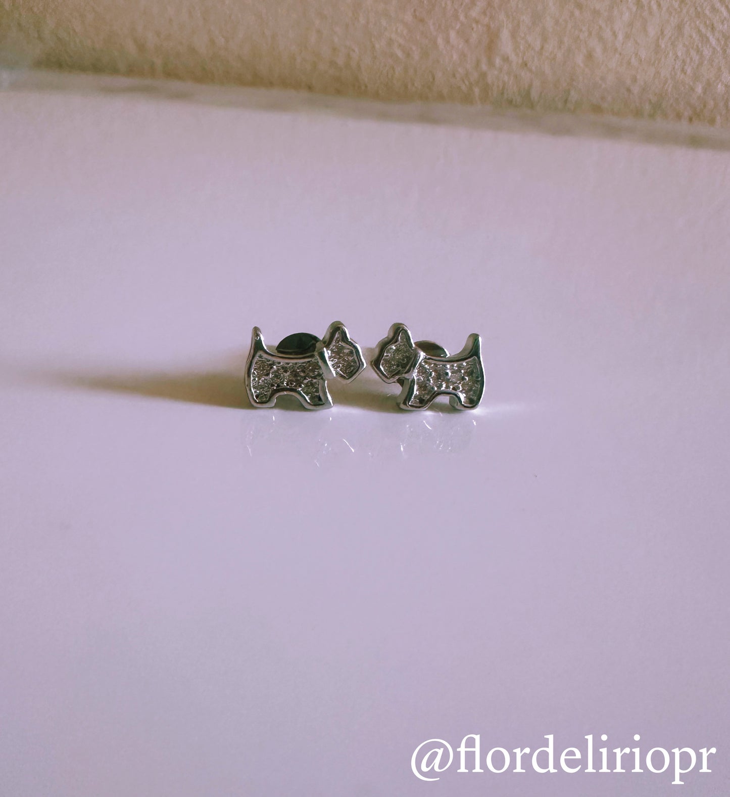Puppy zircons earrings