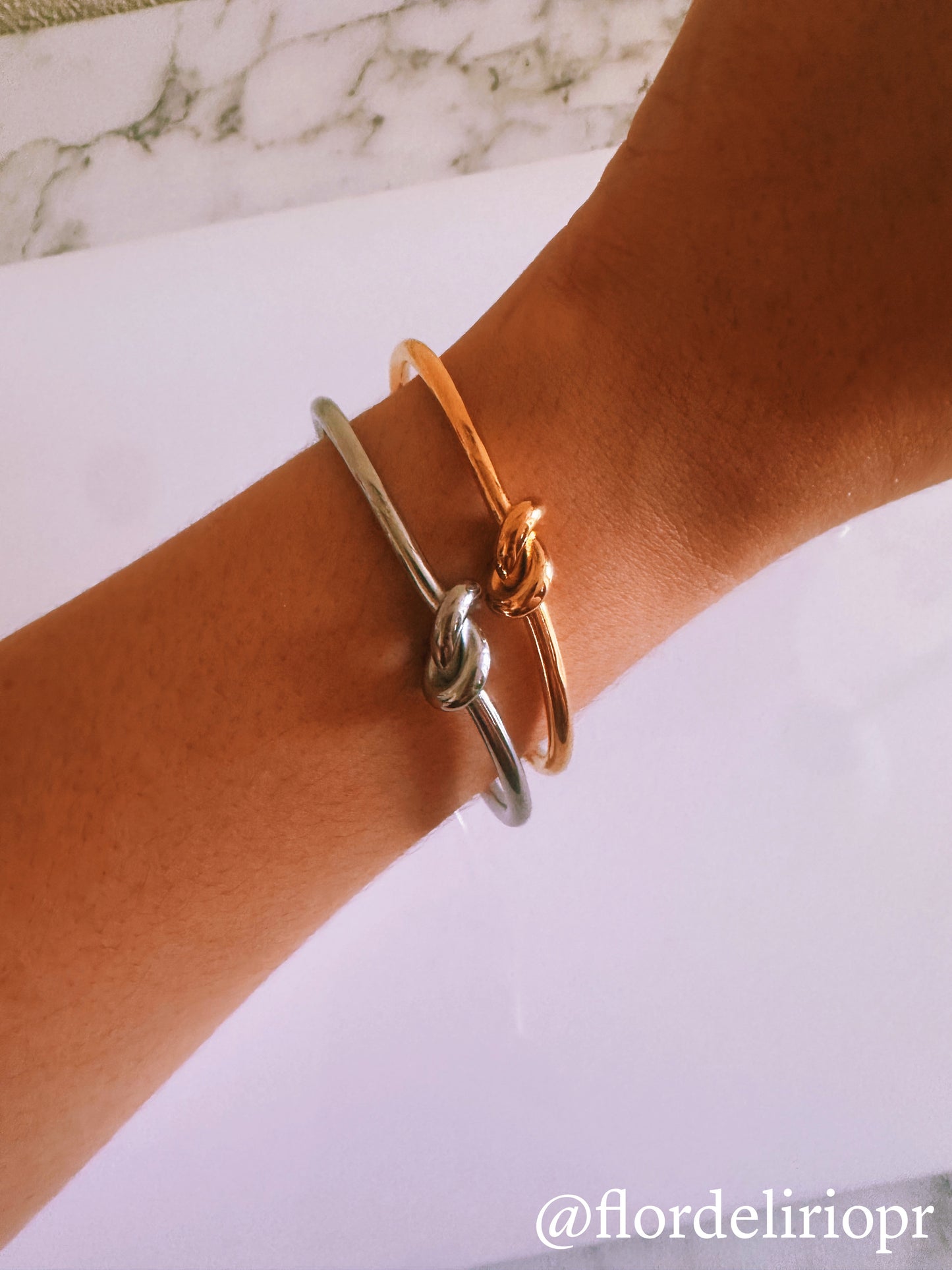Classy knot bangle