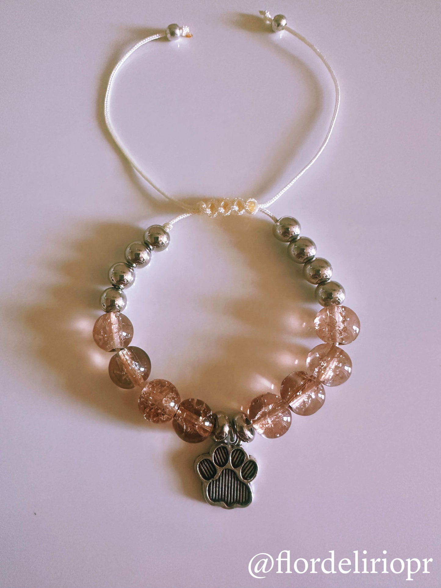 Vintage paw macrame bracelet