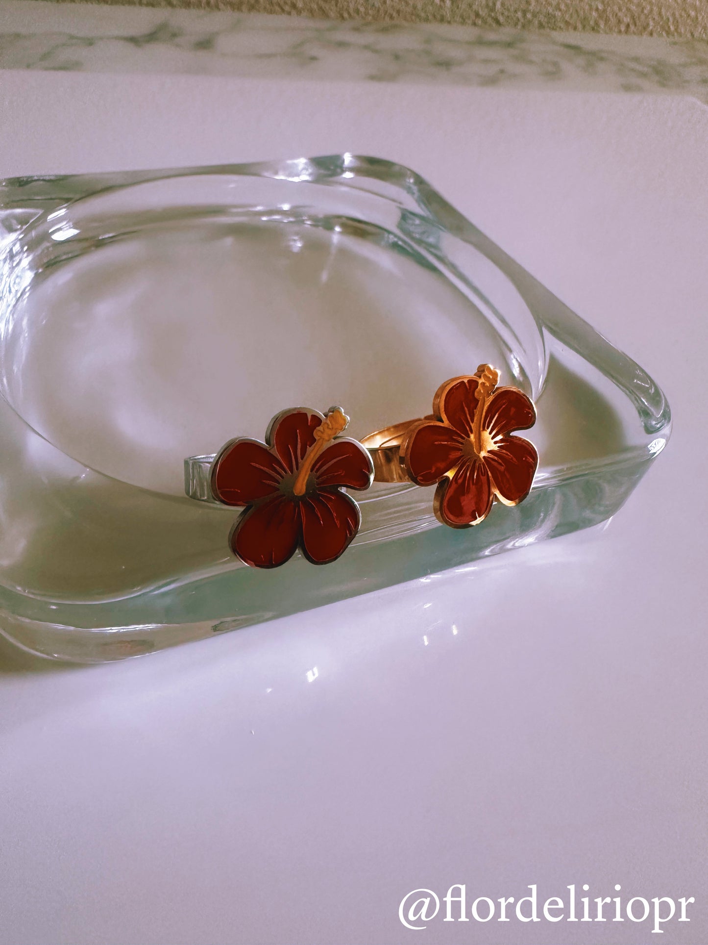 Red Flor de Maga ring