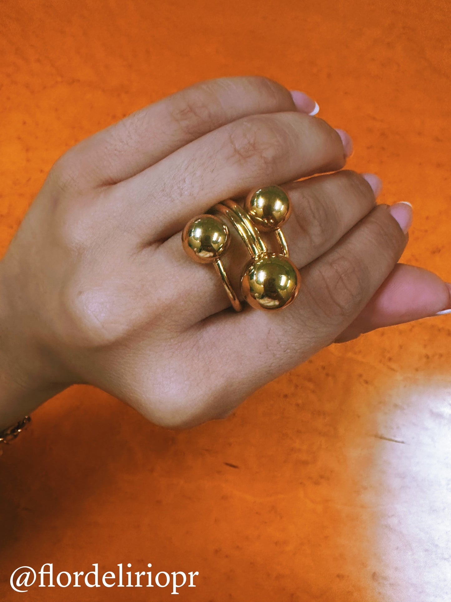 Triple dots ring