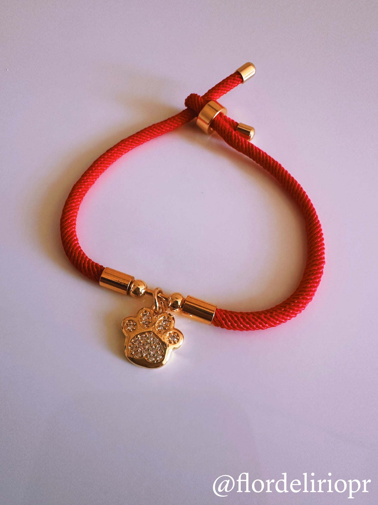 Zircon paw red bracelet