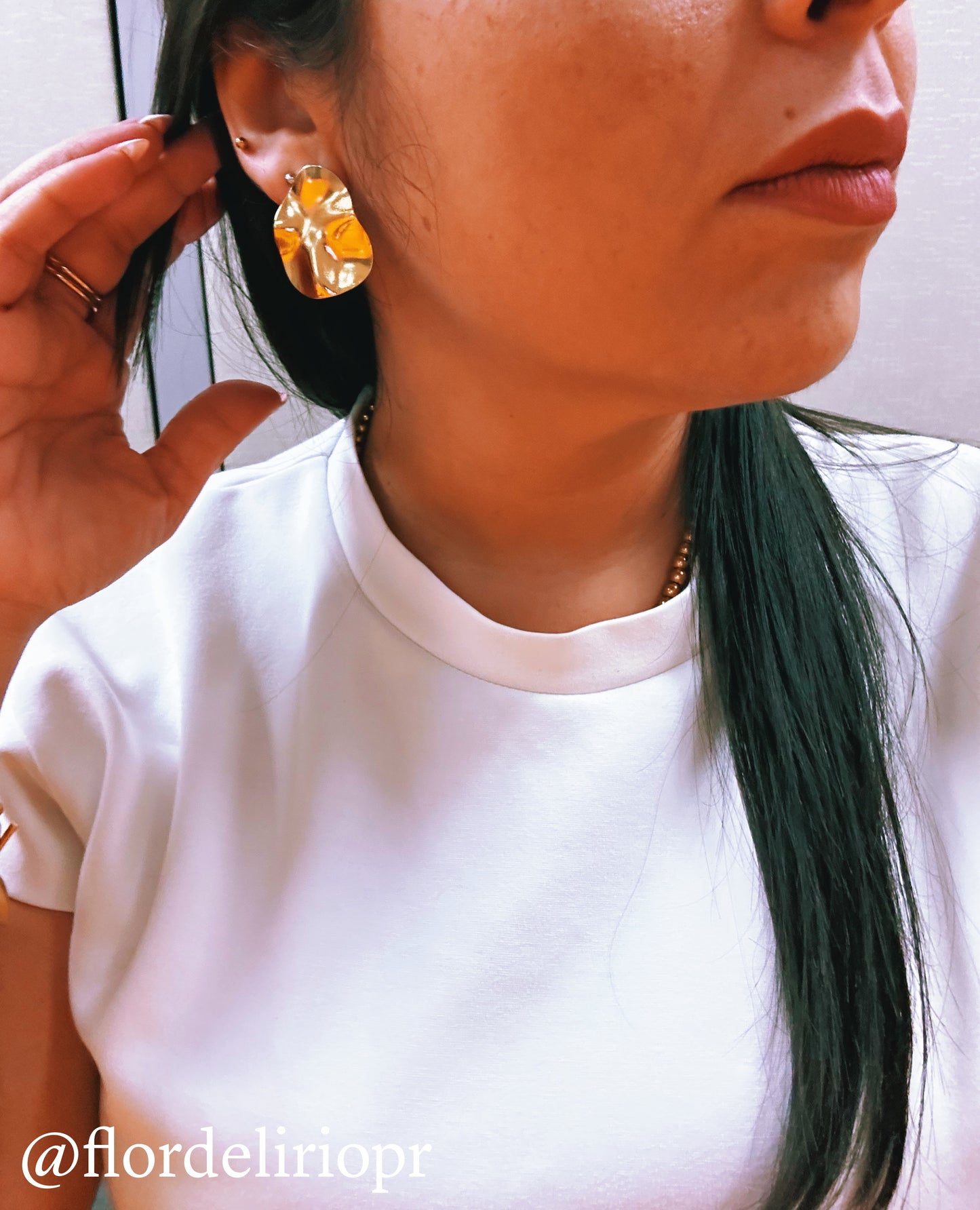 Irregular circle earrings