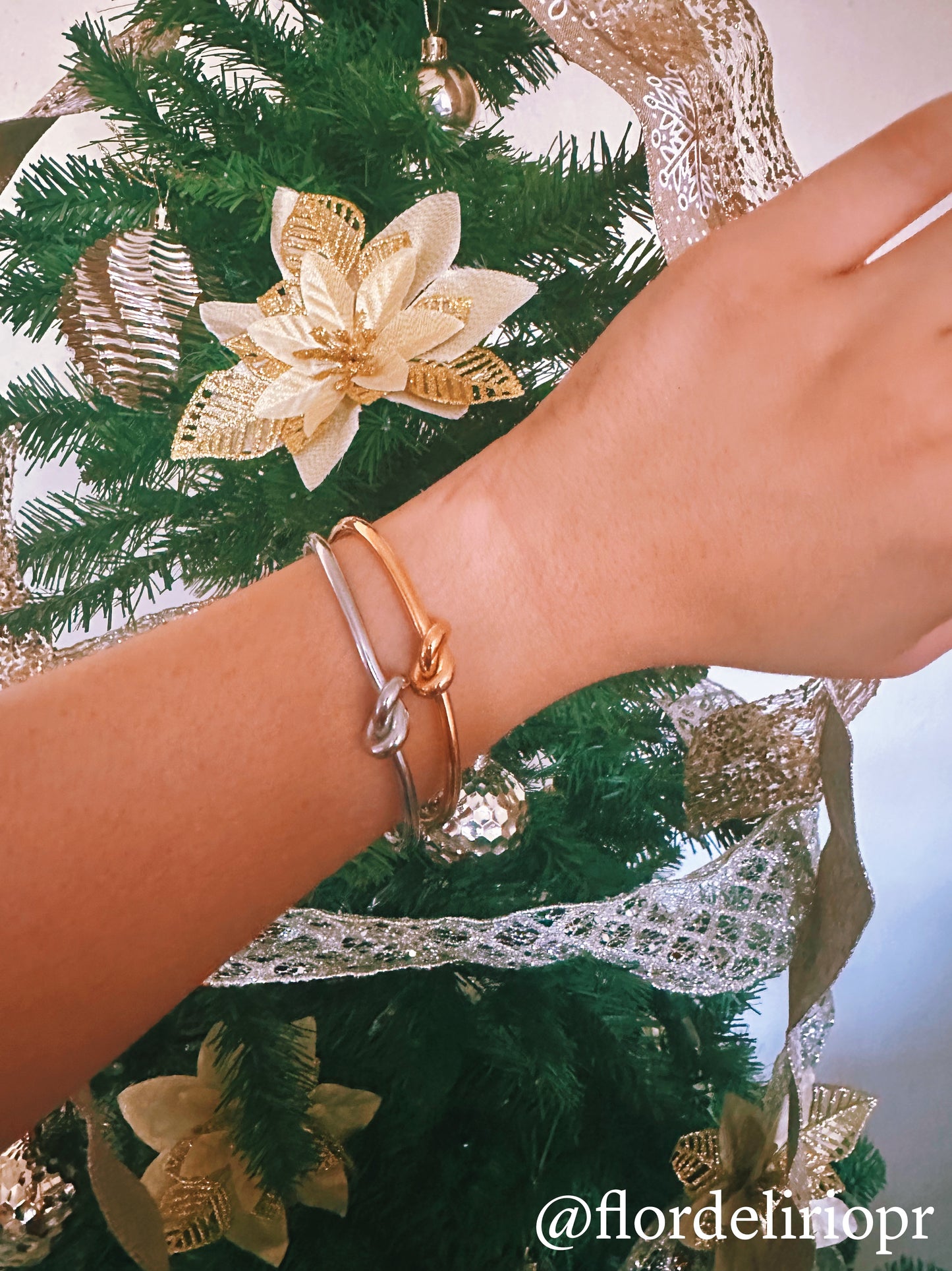 Classy knot bangle