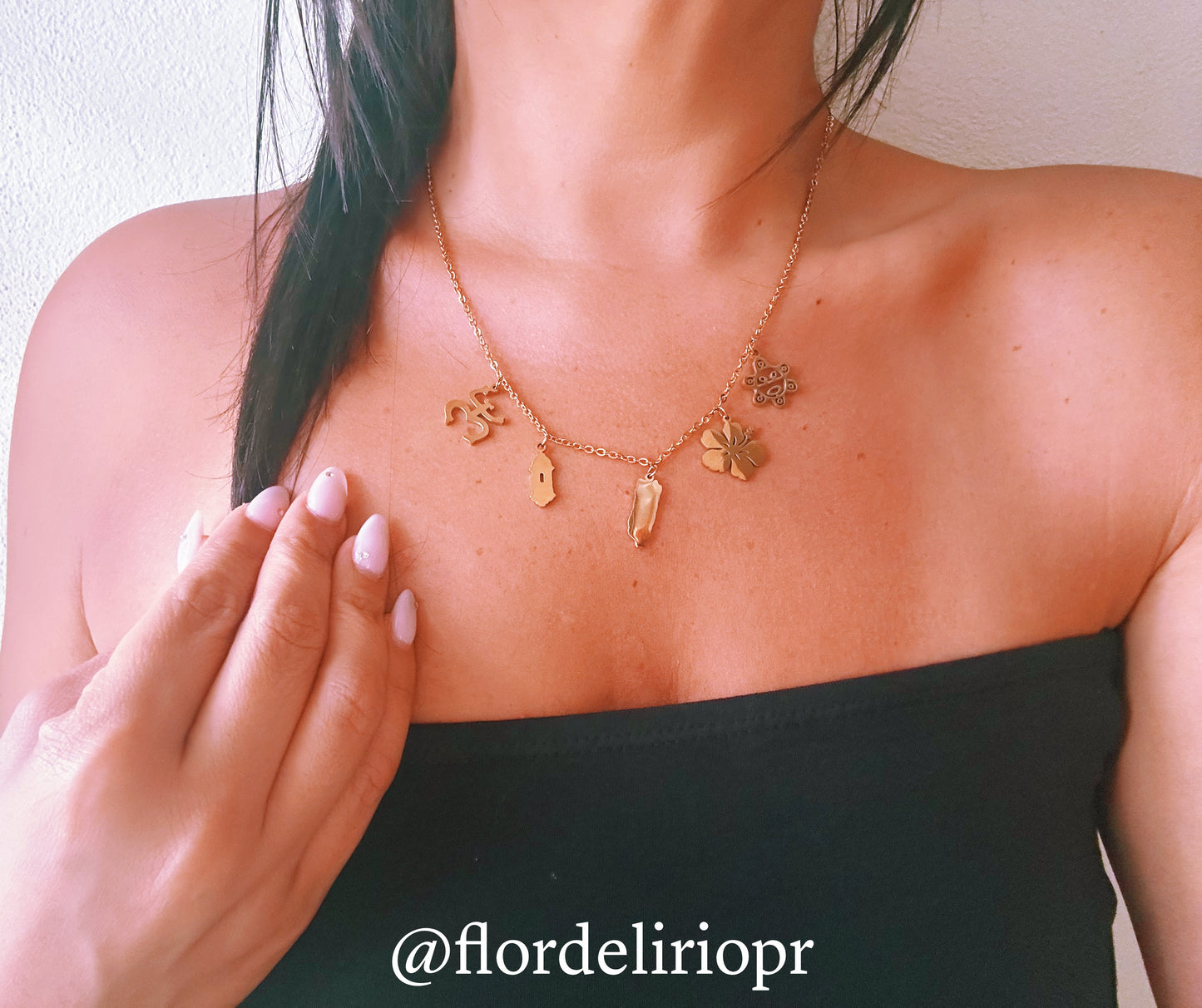 Borikén gold necklace
