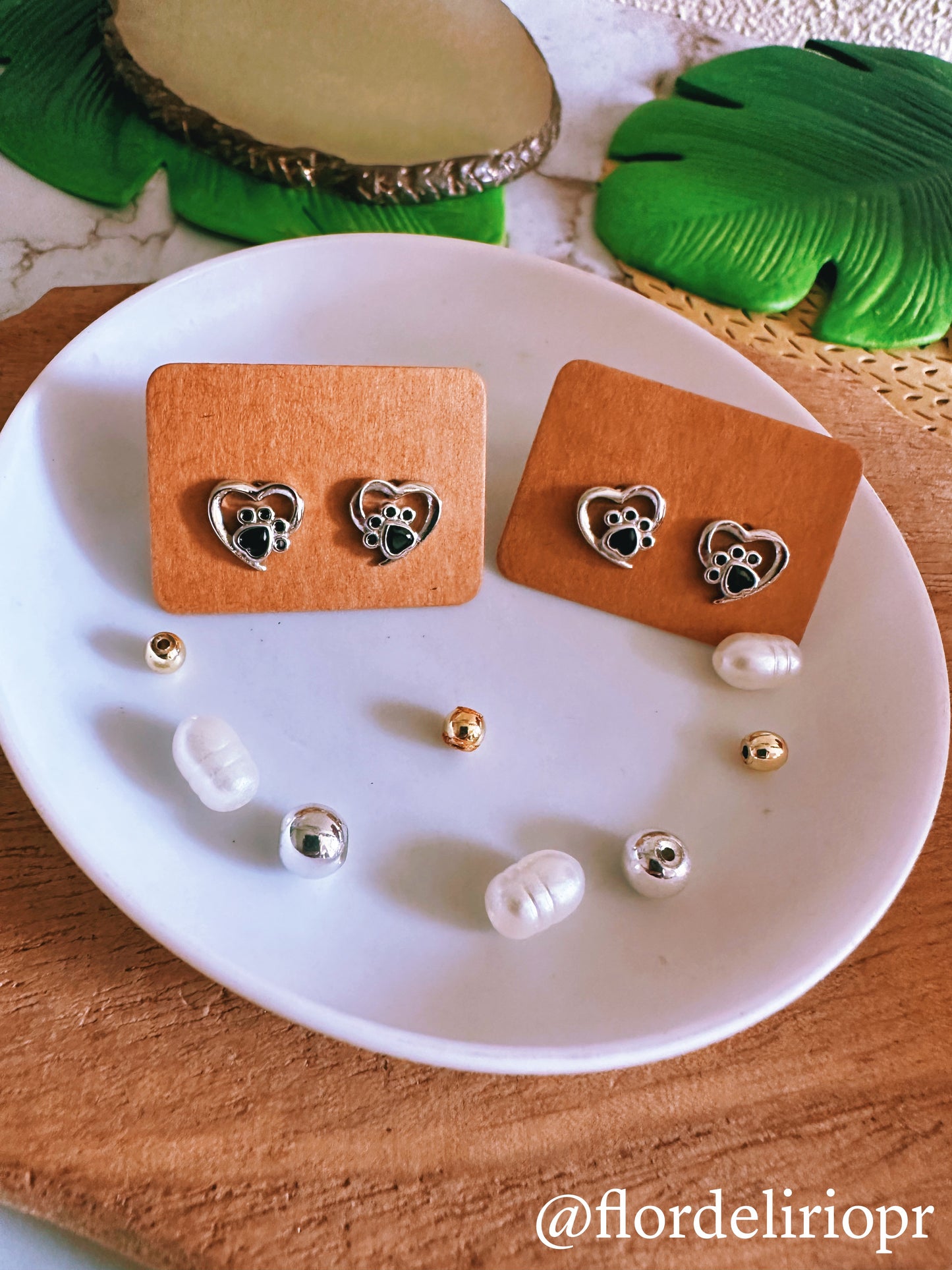 Heart black paw earrings
