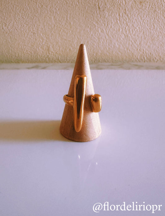 Stick stone ring