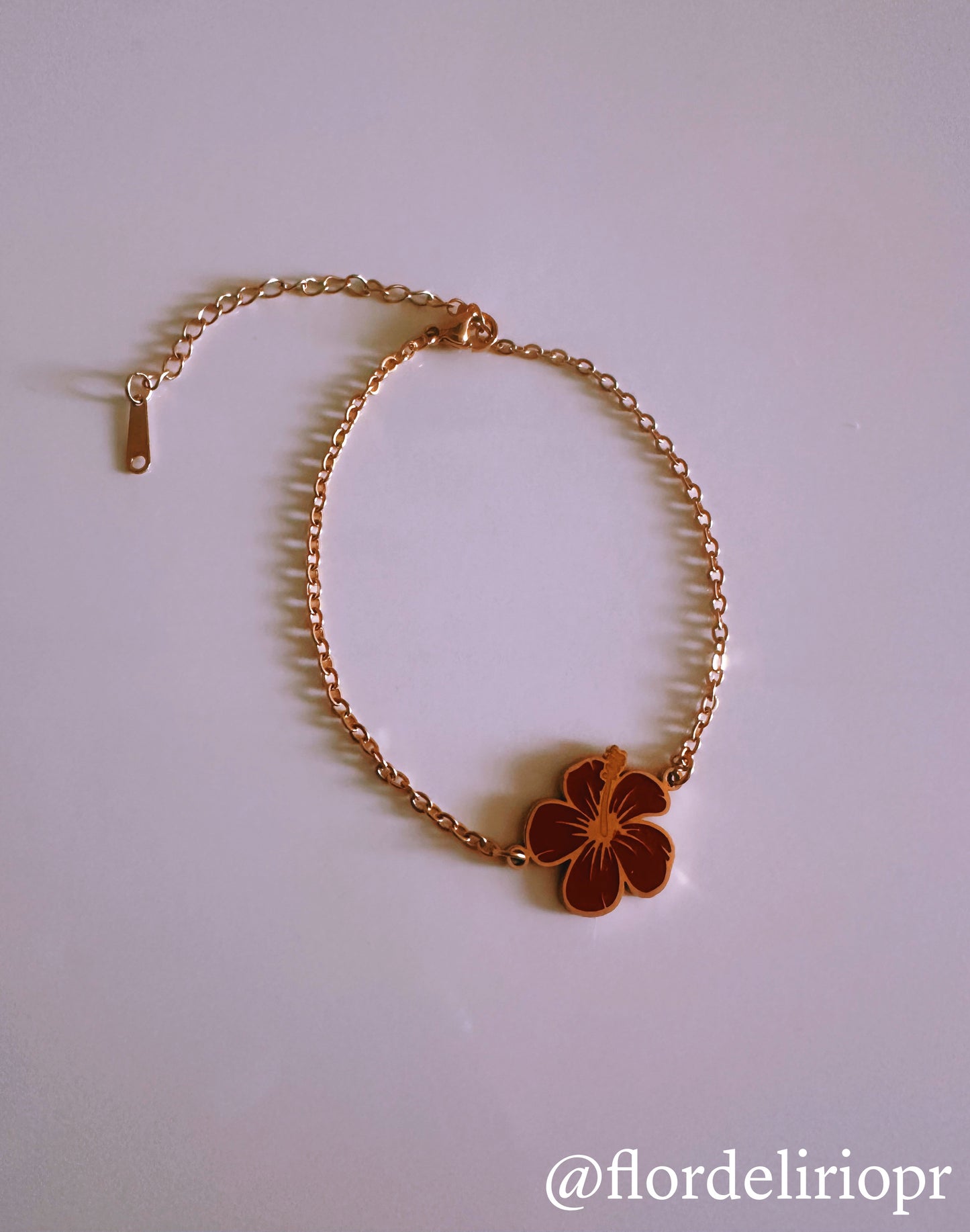 Red Flor de Maga bracelet